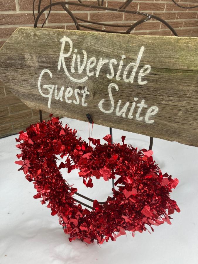 Romantic Riverside Suite In เอลอรา ภายนอก รูปภาพ